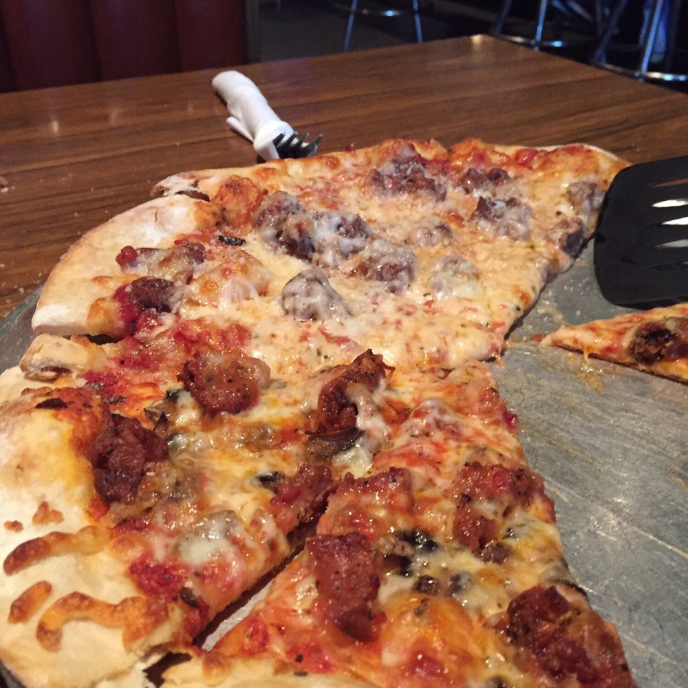 Chuck's Restaurant - Pizza Near Me - Des Moines, Iowa Chuck's Restaurant - Pizza Near Me - Des Moines, Iowa