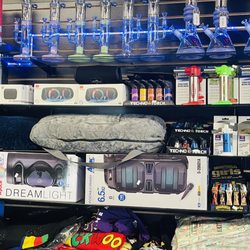 Royal Gift & Smoke Shop