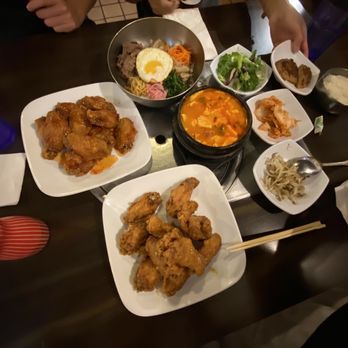 Mikawon & Vons Chicken - Korean Near Me - Honolulu, Hawaii