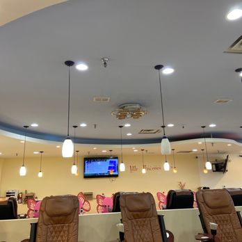 Zen Nails Studio - Pedicure Spots - Nail Salons Near Me - Oxon Hill, Maryland