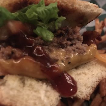 Craggy Bogland's - The Outlaw Burger, missed the onions listed on the menu... couldn't find them, but delicious anyhow - Pubs Near Me - Willoughby, Ohio