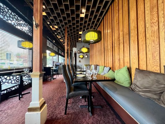 Bai Tong Thai Restaurant by null