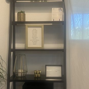 MasPaz Massage - Loft area decor - Massage Therapy Near Me - Scottsdale, Arizona MasPaz Massage - Loft area decor - Massage Therapy Near Me - Scottsdale, Arizona