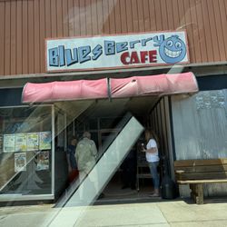 Bluesberry Cafe - Front of restaurant
