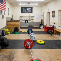 Cardin's Classic Gym - Marietta