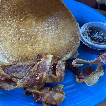 Cafe Gouda - a plate of bacon and pancakes - Breakfast & Brunch Near Me - Hickory, North Carolina
