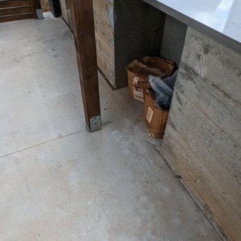 The Collins Luxury Apartments - Trash under grills - Apartments Near Me - Huntsville, Alabama The Collins Luxury Apartments - Trash under grills - Apartments Near Me - Huntsville, Alabama
