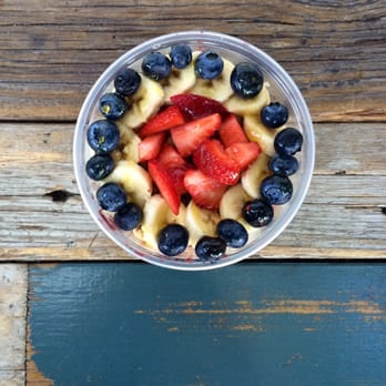 Main Squeeze - Beleza bowl with blueberries - Juice Bars & Smoothies Near Me - Oakland, California Main Squeeze - Beleza bowl with blueberries - Juice Bars & Smoothies Near Me - Oakland, California