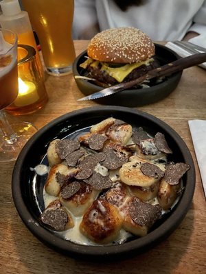 Projet Pilote - Distillery & Brewpub by null