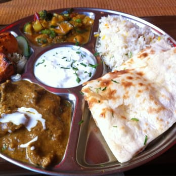 Zum Moghulhof - Thali/Indische Platte mit verschiedenen Fleisch und Gemüsesorten - Indian Near Me - Wien, 6 Zum Moghulhof - Thali/Indische Platte mit verschiedenen Fleisch und Gemüsesorten - Indian Near Me - Wien, 6