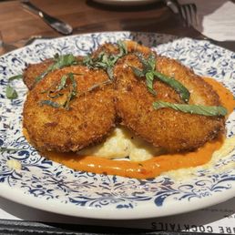 Famous Fried Green Tomatoes* Famous Fried Green Tomatoes*