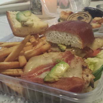 Chili's - Bacon avocado chicken breast sandwich with half it's lid removed to show off its interior. - American Near Me - Albuquerque, New Mexico Chili's - Bacon avocado chicken breast sandwich with half it's lid removed to show off its interior. - American Near Me - Albuquerque, New Mexico