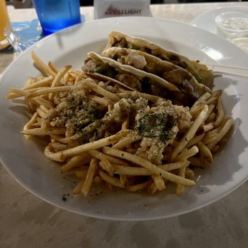 The Social Honolulu - Chicken fajita quesadilla with garlic fries. - American Near Me - Honolulu, Hawaii The Social Honolulu - Chicken fajita quesadilla with garlic fries. - American Near Me - Honolulu, Hawaii