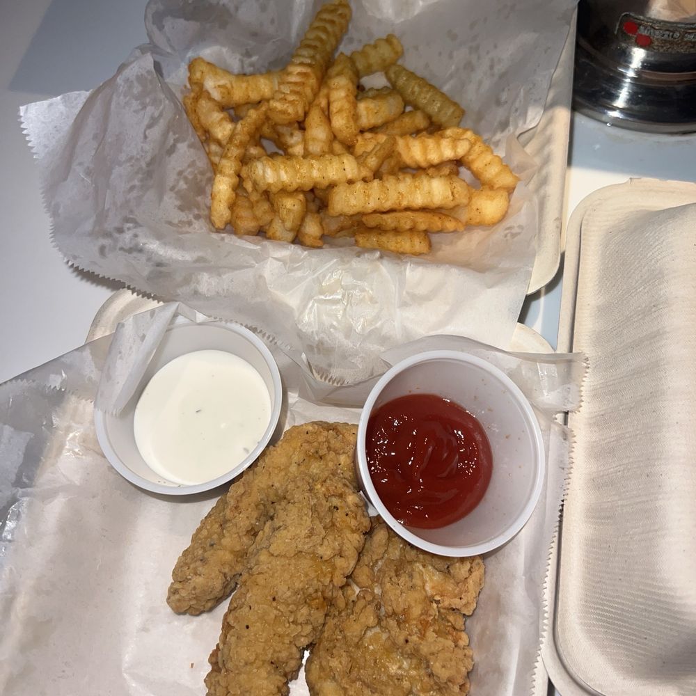 The Gatsby - Chicken fingers and fries - Cocktail Bars Near Me - Honolulu, Hawaii The Gatsby - Chicken fingers and fries - Cocktail Bars Near Me - Honolulu, Hawaii