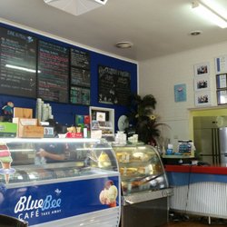 Blue Bee Cafe - Yummy cakes.