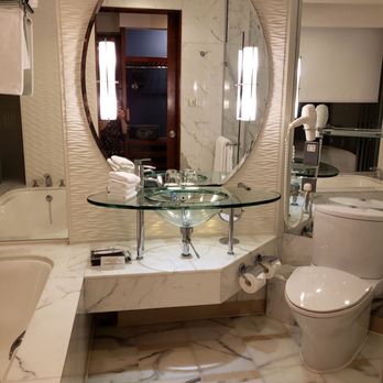 香港康得思酒店 - Bathroom - Hotels Near Me - Hong Kong, HK 香港康得思酒店 - Bathroom - Hotels Near Me - Hong Kong, HK