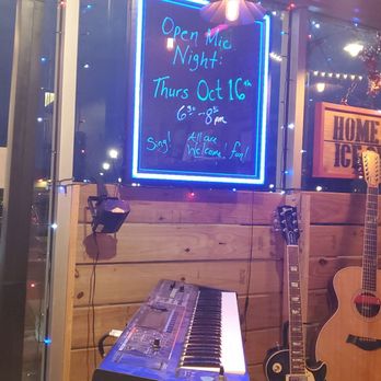 Riverbottom Coffee & Ice Cream - Sometimes they have open mic nights! - Ice Cream & Frozen Yogurt Near Me - Algonquin, Illinois