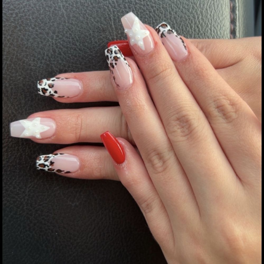 Club Nails - Nail Salons Near Me - Sterling Heights, Michigan