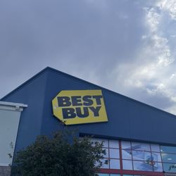Best Buy Reno - Outside signage