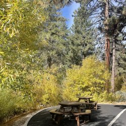 Happy Hills Trail - Lots of shaded picnic tables