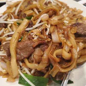 EAT Bistro - Beef Chow Fun - Cantonese Near Me - Rosemead, California EAT Bistro - Beef Chow Fun - Cantonese Near Me - Rosemead, California