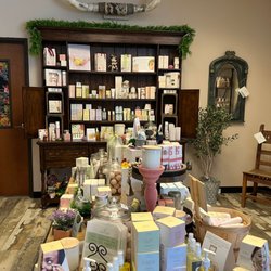 Summer Vine - Farmhouse Fresh products galore!
