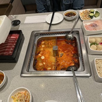 Haidilao Hotpot Katy - Tomato broth and spicy pork - Seafood Near Me - Katy, Texas Haidilao Hotpot Katy - Tomato broth and spicy pork - Seafood Near Me - Katy, Texas