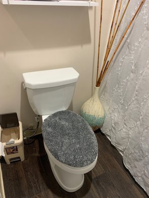 WR Solutions and Remodeling Logo