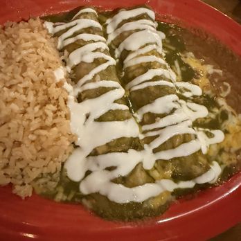 El Amigo - Enchiladas Verde yummy - Mexican Near Me - San Jose, California El Amigo - Enchiladas Verde yummy - Mexican Near Me - San Jose, California