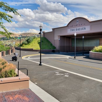 Budget Inn - Union Street Underpass and the Riverfront Trail - Hotels Near Me - The Dalles, Oregon
