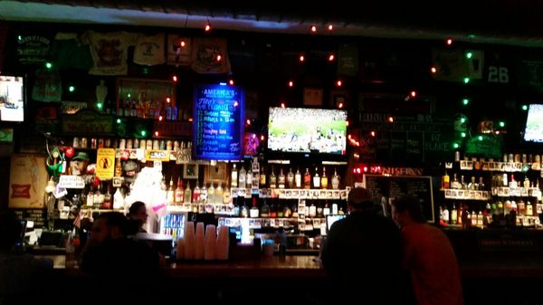 Innisfree Pub by null