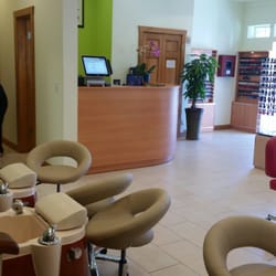 Chloe Nail & Spa
