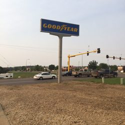 Dickinson Tire & Service