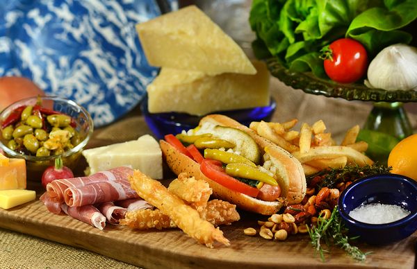 Bennett's Kitchen Bar Market by null