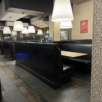 Denny's Restaurant - Restaurant seating area~ - Diners Near Me - Vancouver, British Columbia Denny's Restaurant - Restaurant seating area~ - Diners Near Me - Vancouver, British Columbia