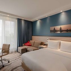 Hampton by Hilton Berlin City Centre Alexanderplatz - Guest room