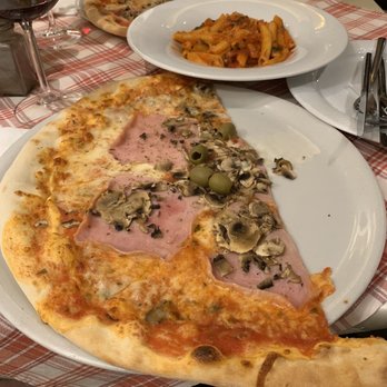 La Piccola Perla - Pizza Near Me - Prague, Puerto Rico