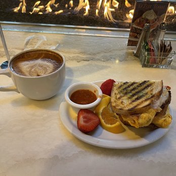 Urth Caffé - Orange - @eatingwithricardo - Coffee & Tea Near Me - Orange, California