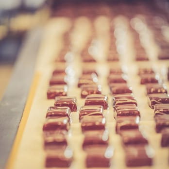 Castan Chocolatier - De petites merveilles de chocolat noir tout juste sorties de l'enrobage, signature Castan Chocolatier - Chocolatiers & Shops Near Me - Toulouse, 31 Castan Chocolatier - De petites merveilles de chocolat noir tout juste sorties de l'enrobage, signature Castan Chocolatier - Chocolatiers & Shops Near Me - Toulouse, 31