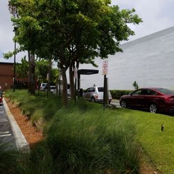 Wendy's - Longest drive thru ever!