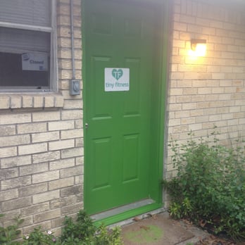 Tiny Fitness - Tiny Fitness Entrance - Trainers Near Me - Houston, Texas Tiny Fitness - Tiny Fitness Entrance - Trainers Near Me - Houston, Texas