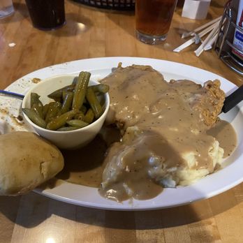 Crosswoods Restaurant - Fries Chicken Breast Dinner, with Mash potatoes and green beans. - Bars Near Me - Clarksville, Arkansas Crosswoods Restaurant - Fries Chicken Breast Dinner, with Mash potatoes and green beans. - Bars Near Me - Clarksville, Arkansas