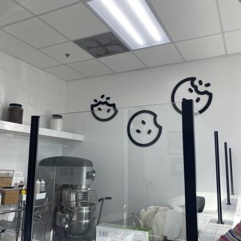 Crumbl - Delray Beach - Bakeries Near Me - Delray Beach, Florida