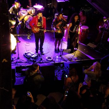 Subterranean - ESSO Afrojam Funkbeat performing on a rainy September night. - Music Venues Near Me - Chicago, Illinois Subterranean - ESSO Afrojam Funkbeat performing on a rainy September night. - Music Venues Near Me - Chicago, Illinois