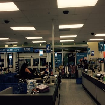 Ross Dress for Less - Only one cashier!! Friday night - Department Stores Near Me - Miami, Florida