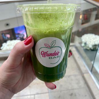 WunderBar - Green Juice with apple and kale - Juice Bars & Smoothies Near Me - Orlando, Florida