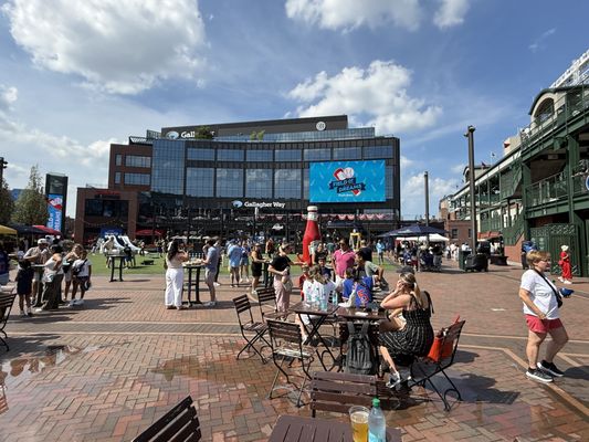 Gallagher Way by null