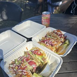 ono fish tacos (YUM) & beef and chicken tacos