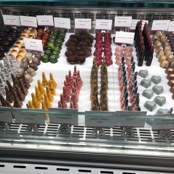 Le Macaron French Pastries - Coffee & Tea Near Me - St. Augustine, Florida