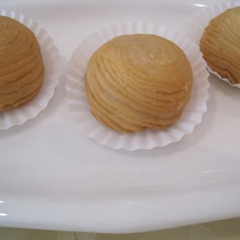 Dynasty Chinese Cuisine - Piping hot, baked crispy turnip pastries. - Dim Sum Near Me - Toronto, Ontario